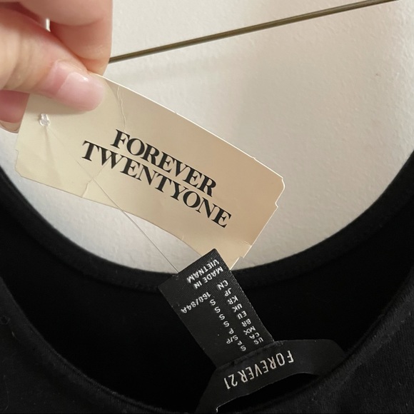 Black scoop neck tank top dress with peplum waist - Picture 4 of 4